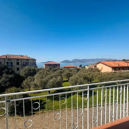 La Casa Del Sole, Hébergement de vacances Tellaro