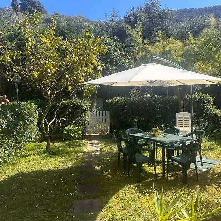 La Casa Del Sole, Holiday home *